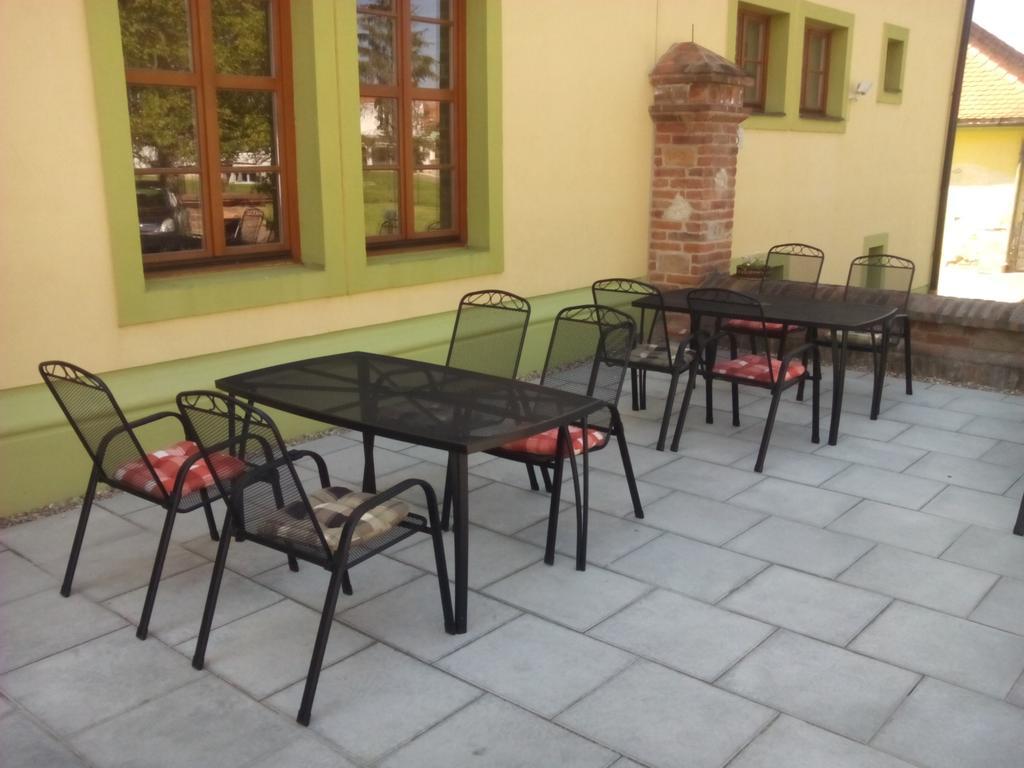 Hotel Aurelius Mikulov Ngoại thất bức ảnh