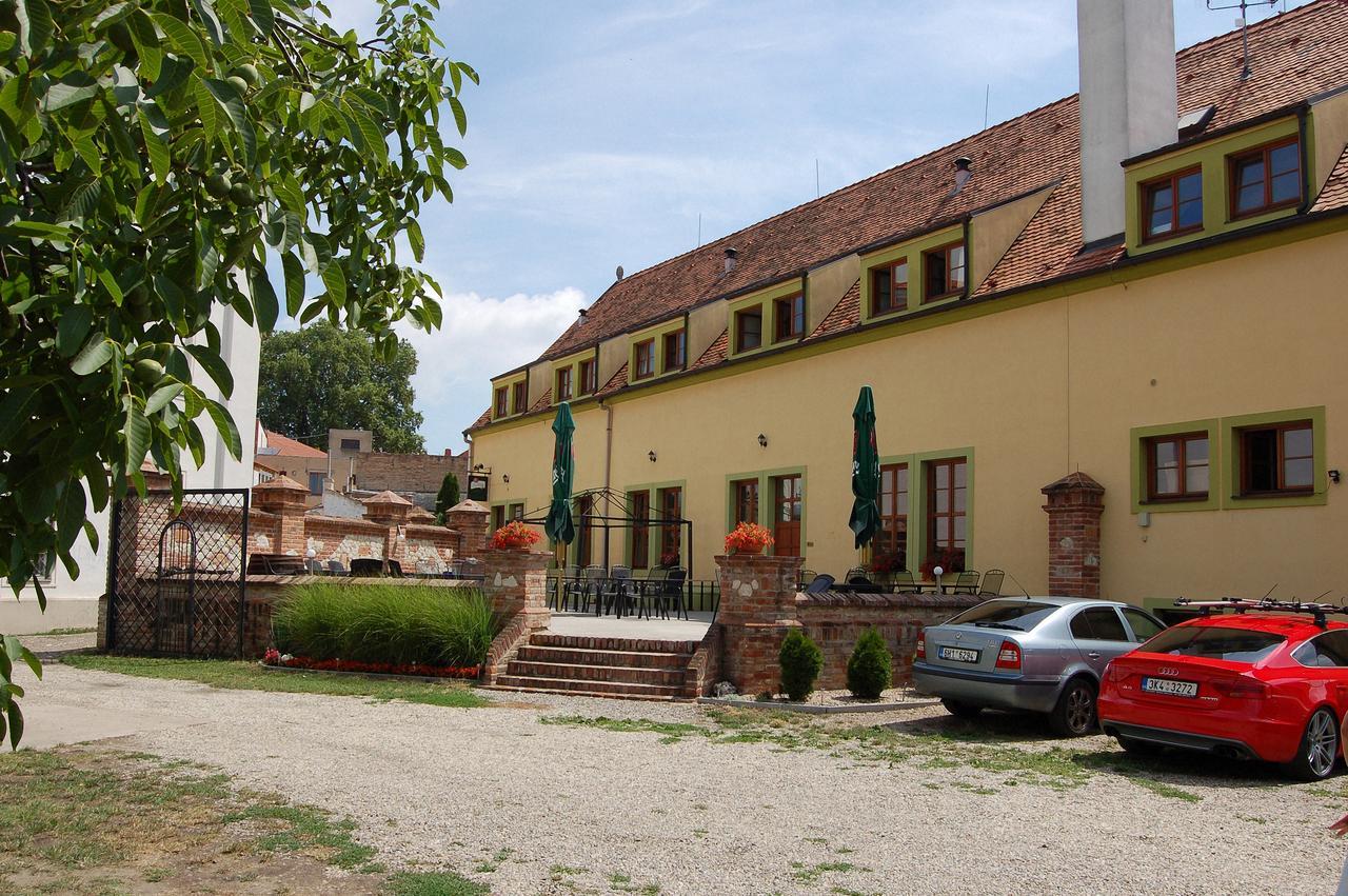 Hotel Aurelius Mikulov Ngoại thất bức ảnh