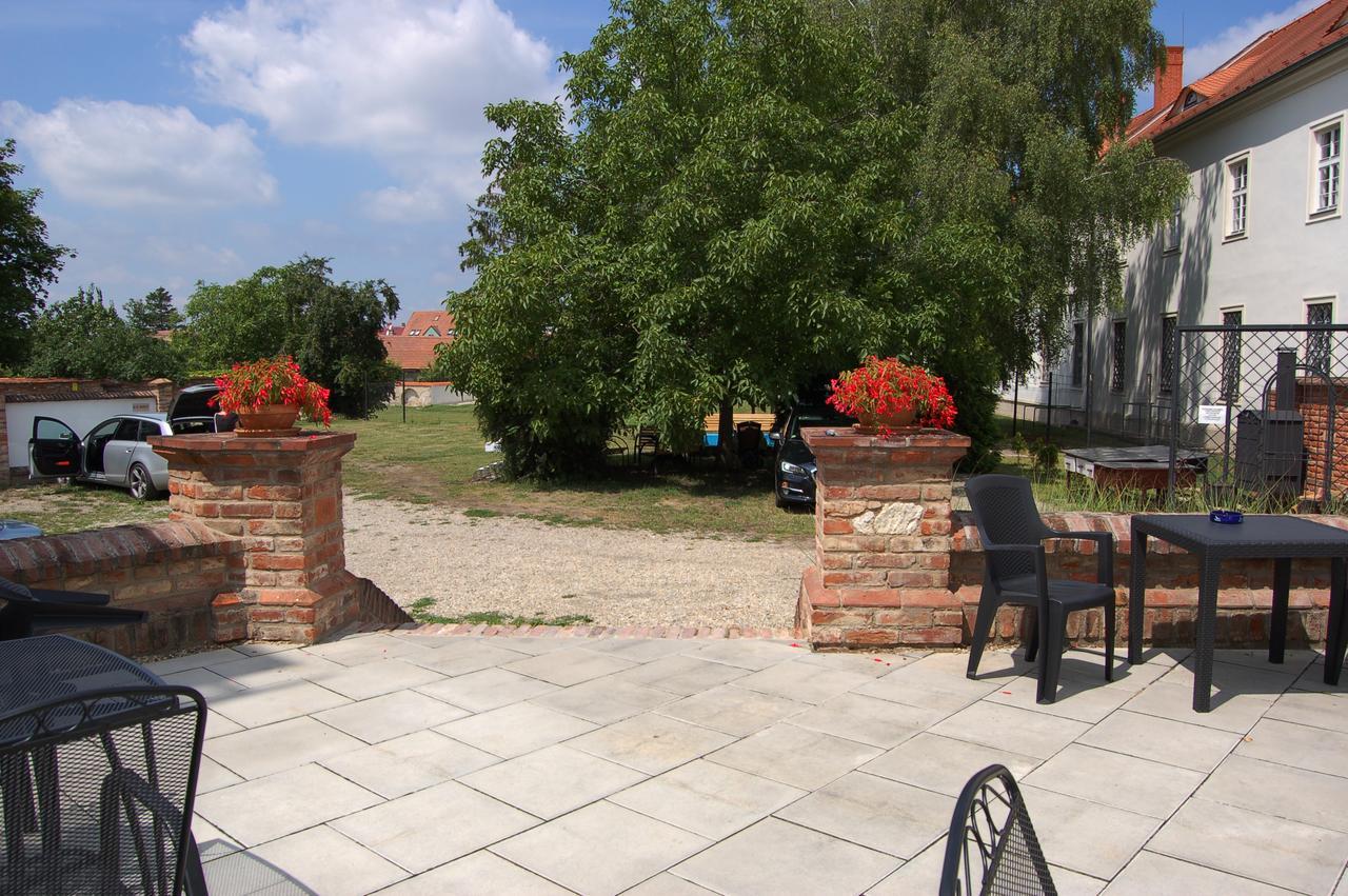 Hotel Aurelius Mikulov Ngoại thất bức ảnh